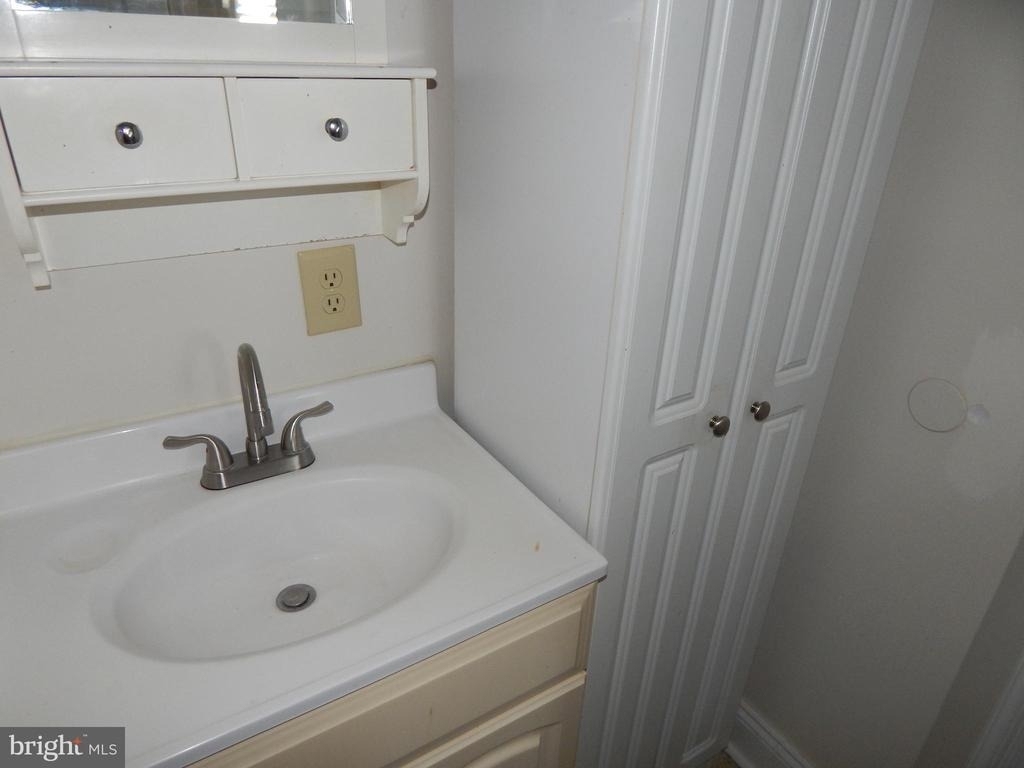 507 W John Street - Photo 12