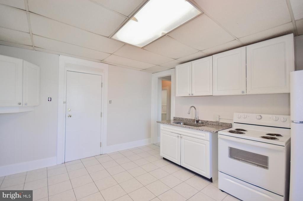 117 E Martin Street - Photo 10