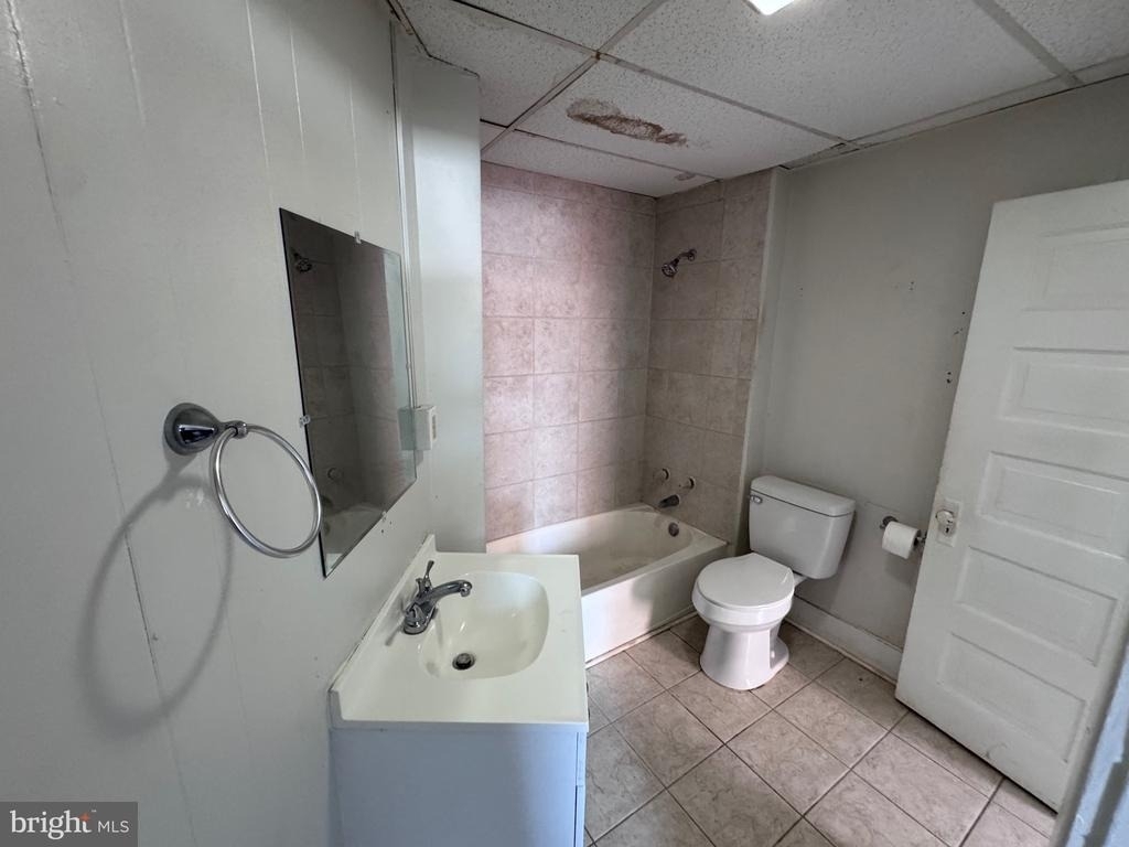 117 E Martin Street - Photo 4