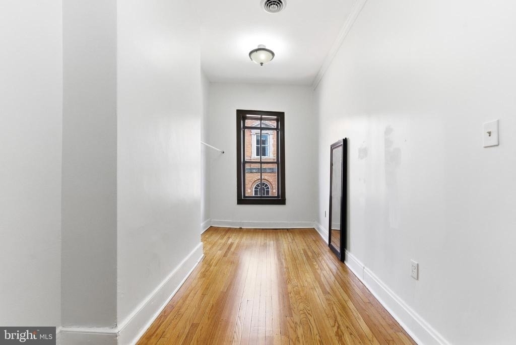 105 N Loudoun Street - Photo 12
