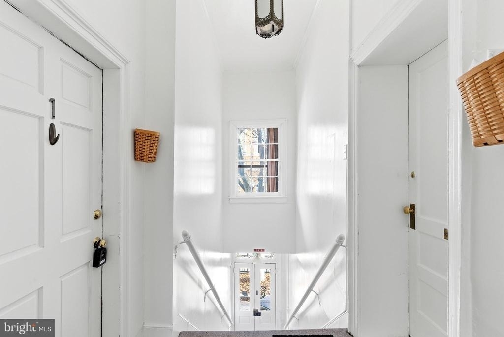 105 N Loudoun Street - Photo 13