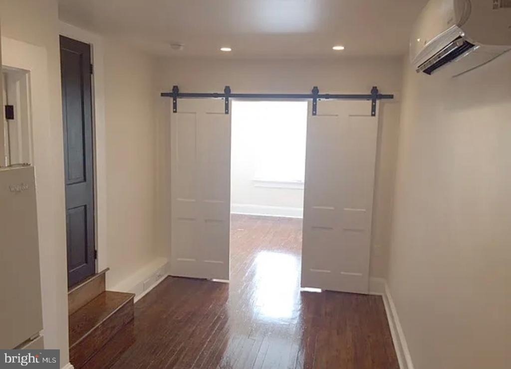4 W Cork Street - Photo 1
