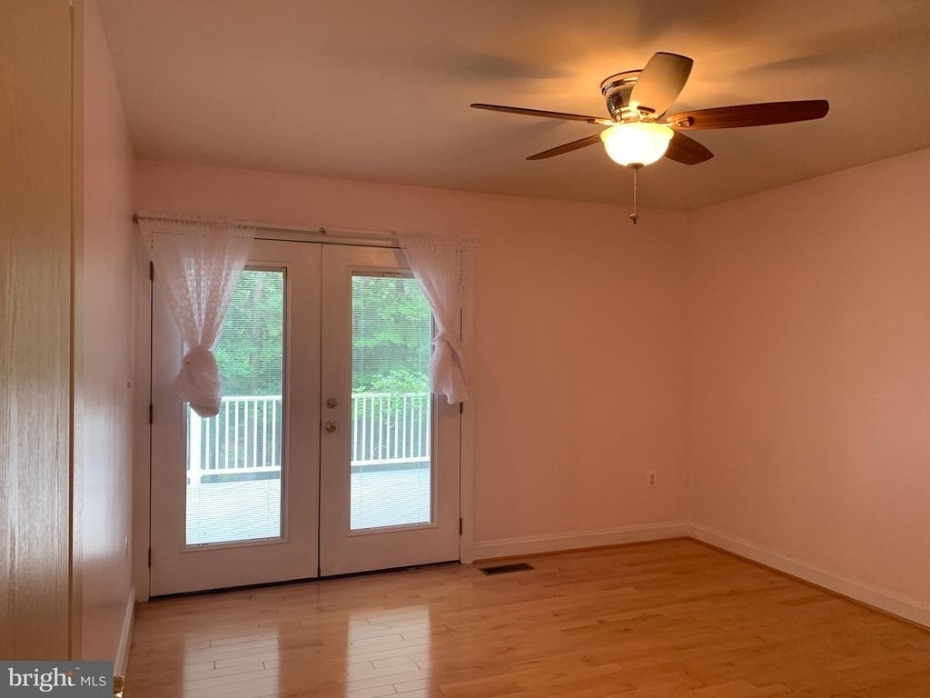 10701 Whispering Way - Photo 16