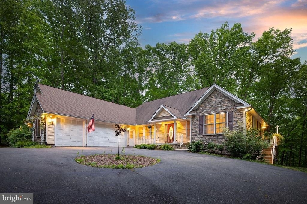 10701 Whispering Way - Photo 1