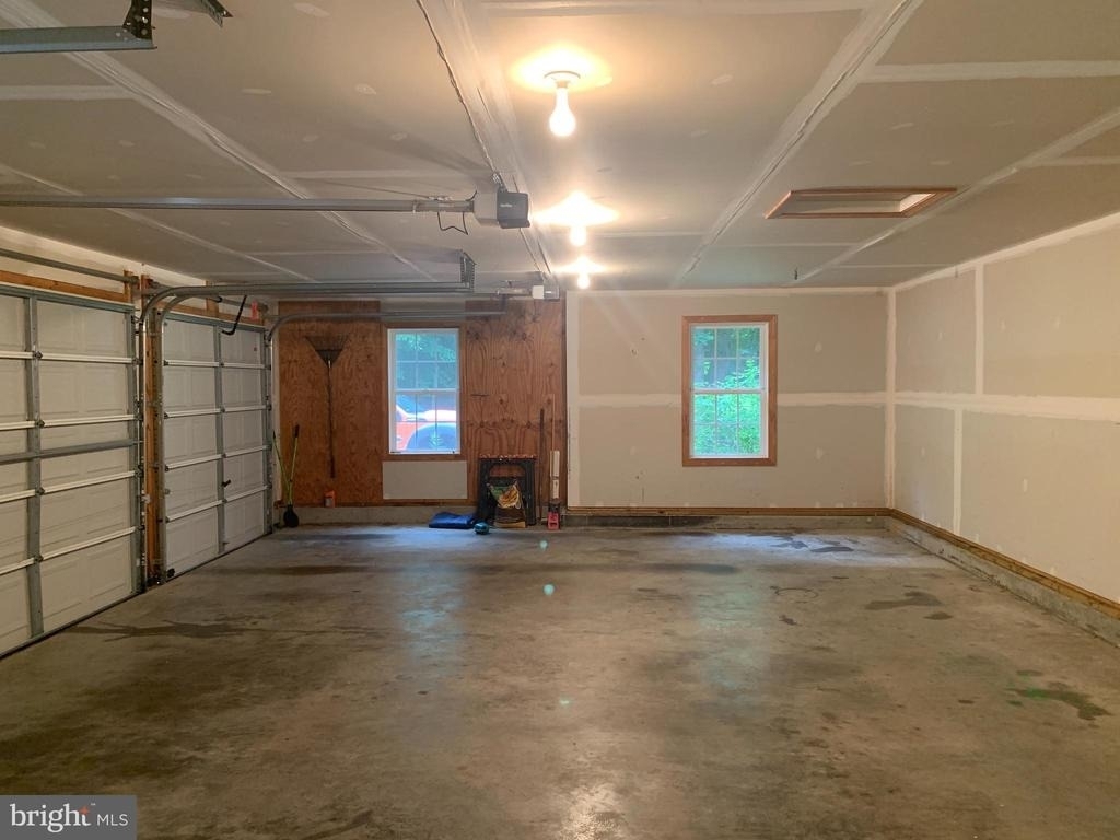 10701 Whispering Way - Photo 31