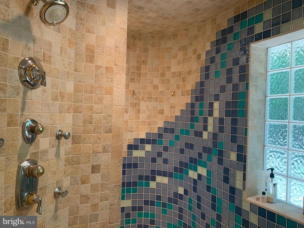 10701 Whispering Way - Photo 13