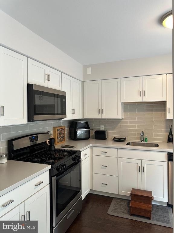 10603 Brice Court - Photo 11