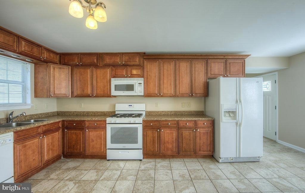 5678 Sutter Lane - Photo 4