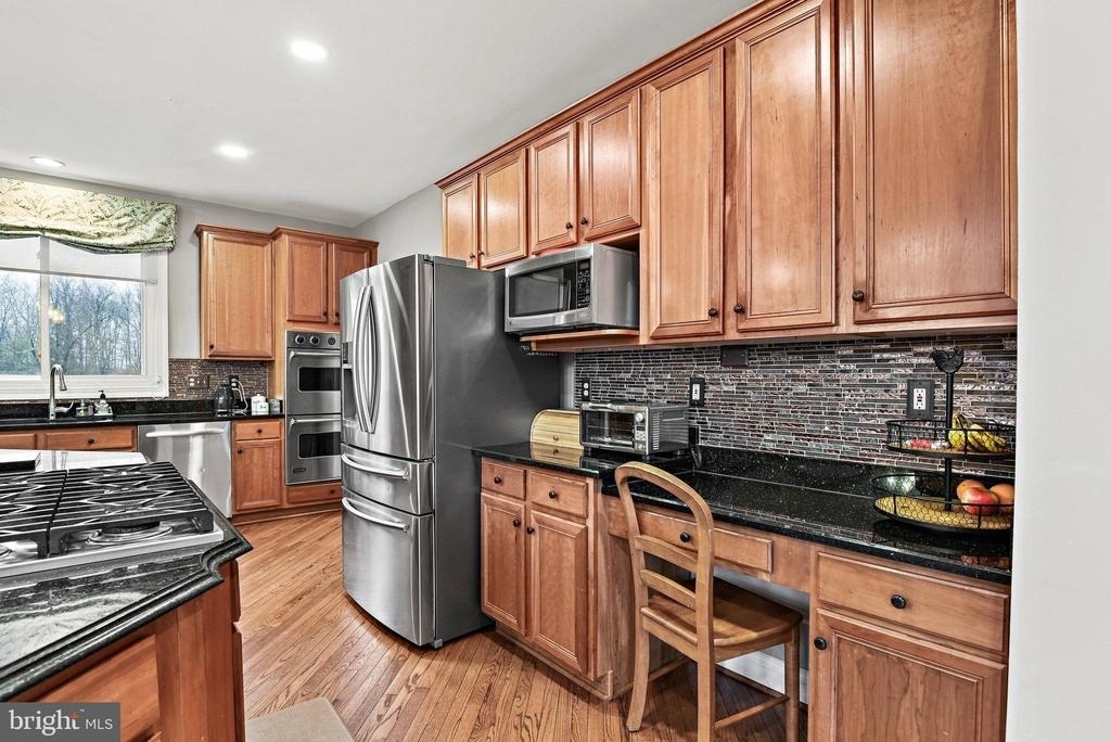 21922 Hyde Park Drive - Photo 17
