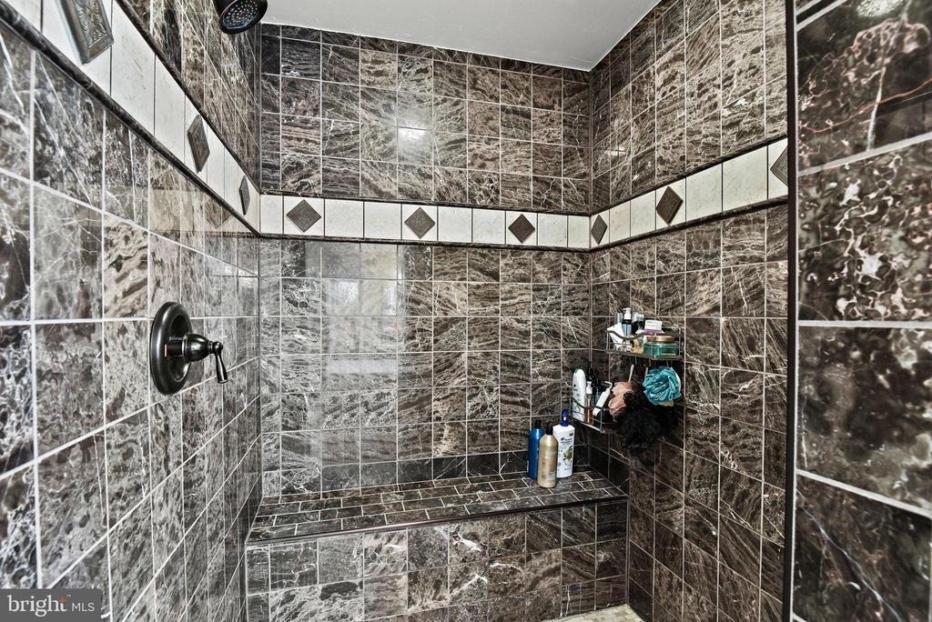 21922 Hyde Park Drive - Photo 24