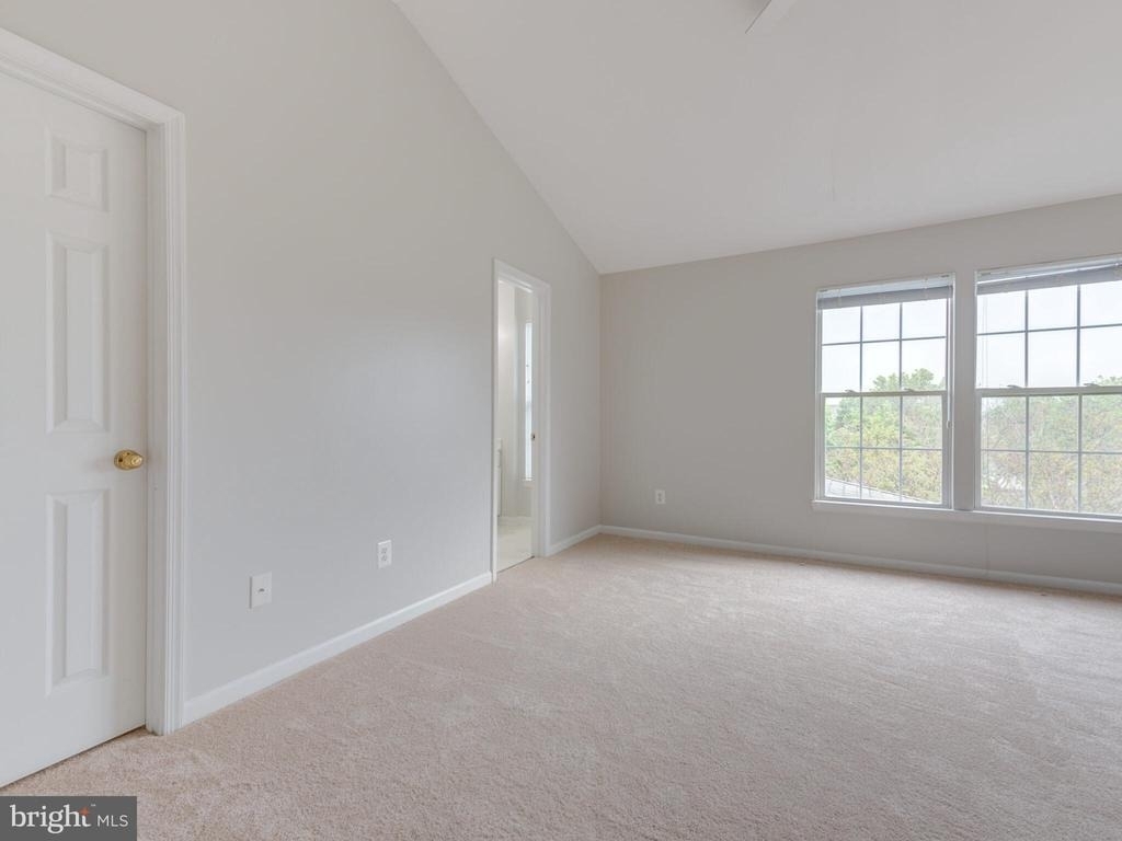 20362 Hartwell Street - Photo 18