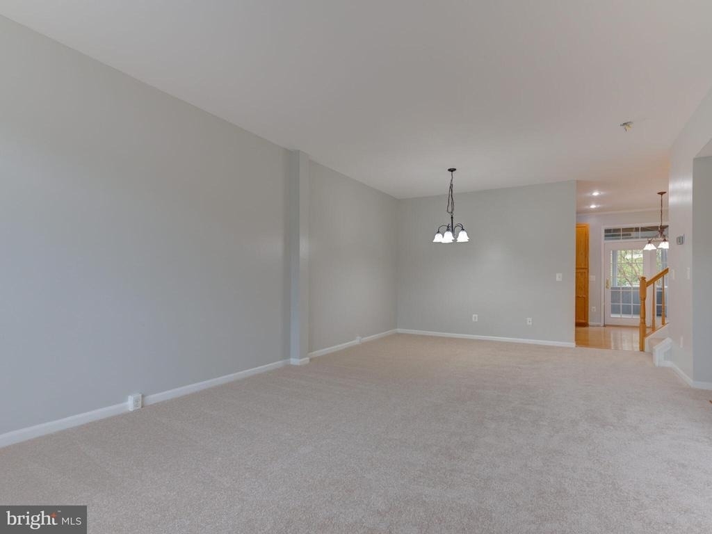 20362 Hartwell Street - Photo 4