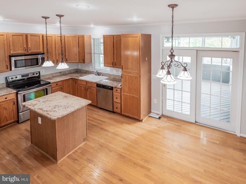20362 Hartwell Street - Photo 12