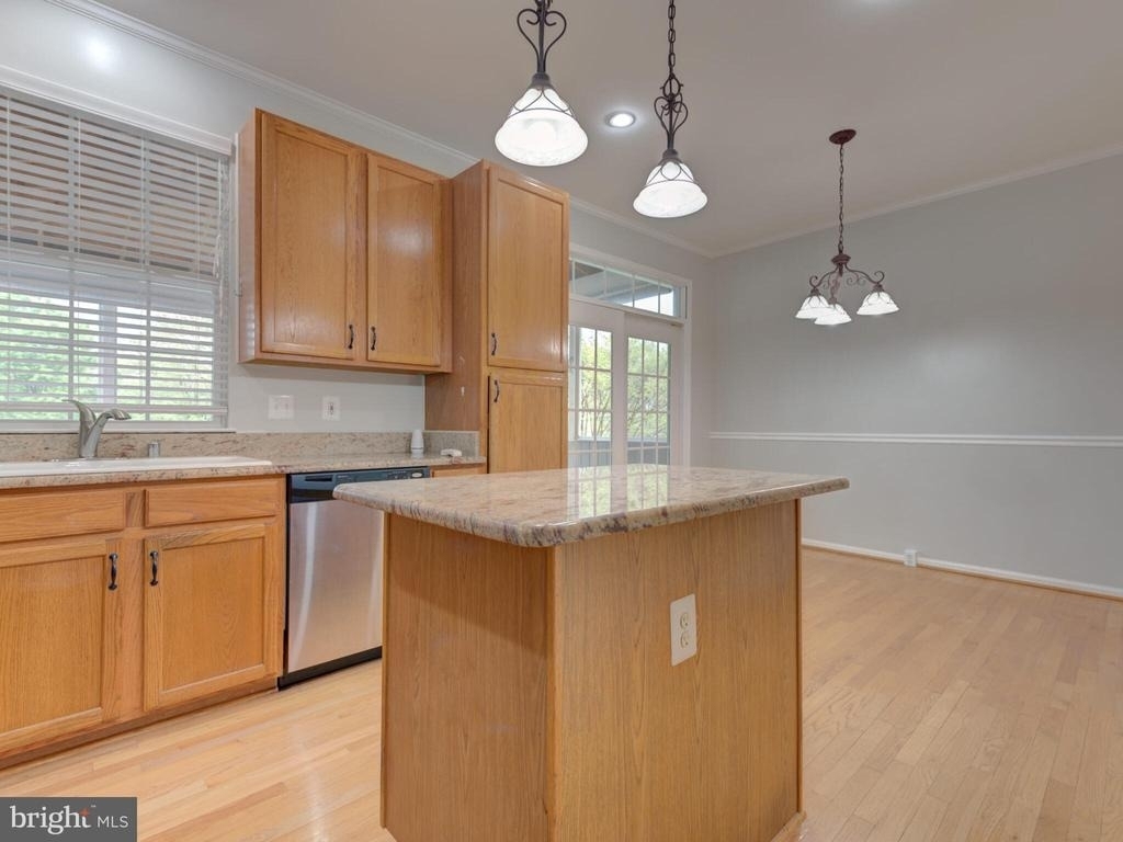 20362 Hartwell Street - Photo 8