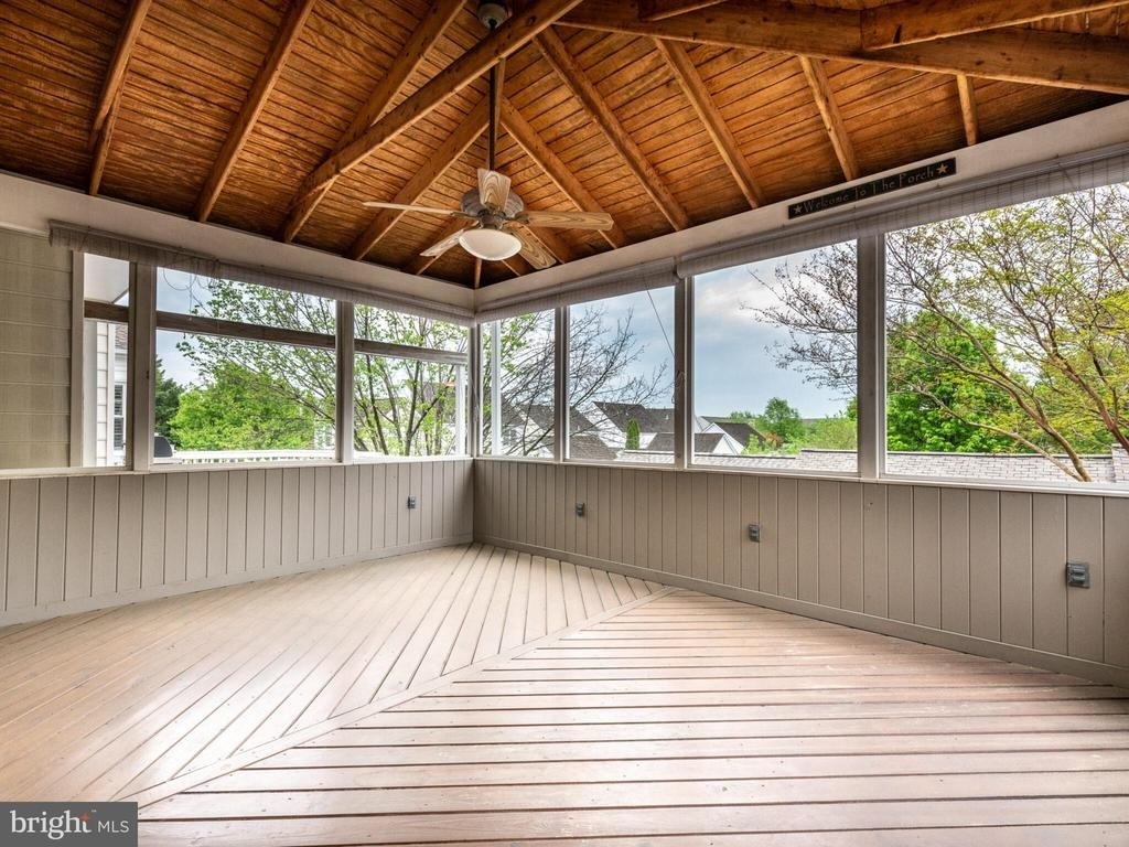 20362 Hartwell Street - Photo 14