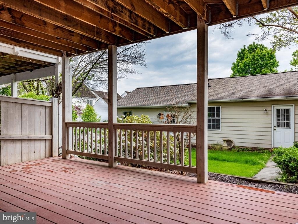20362 Hartwell Street - Photo 37