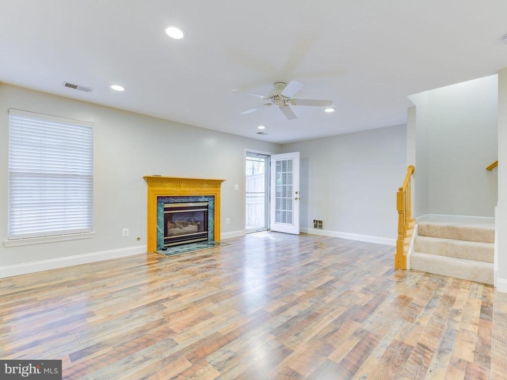 20362 Hartwell Street - Photo 33