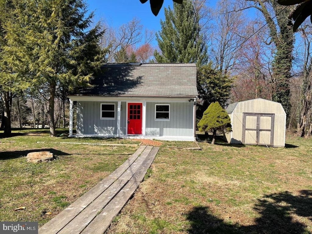 624-d Walker Road - Photo 0