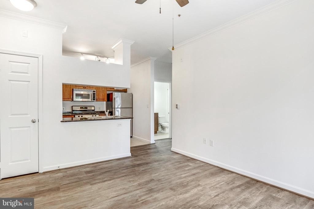 12929 Centre Park Circle - Photo 3