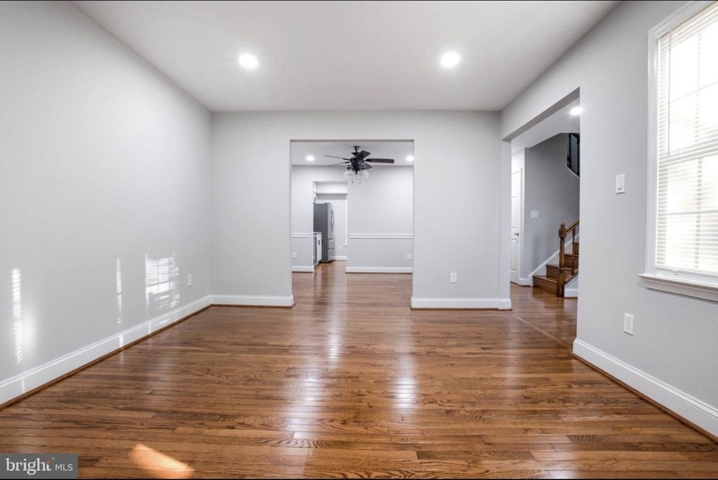 9612 9612 Hillock Court - Photo 10