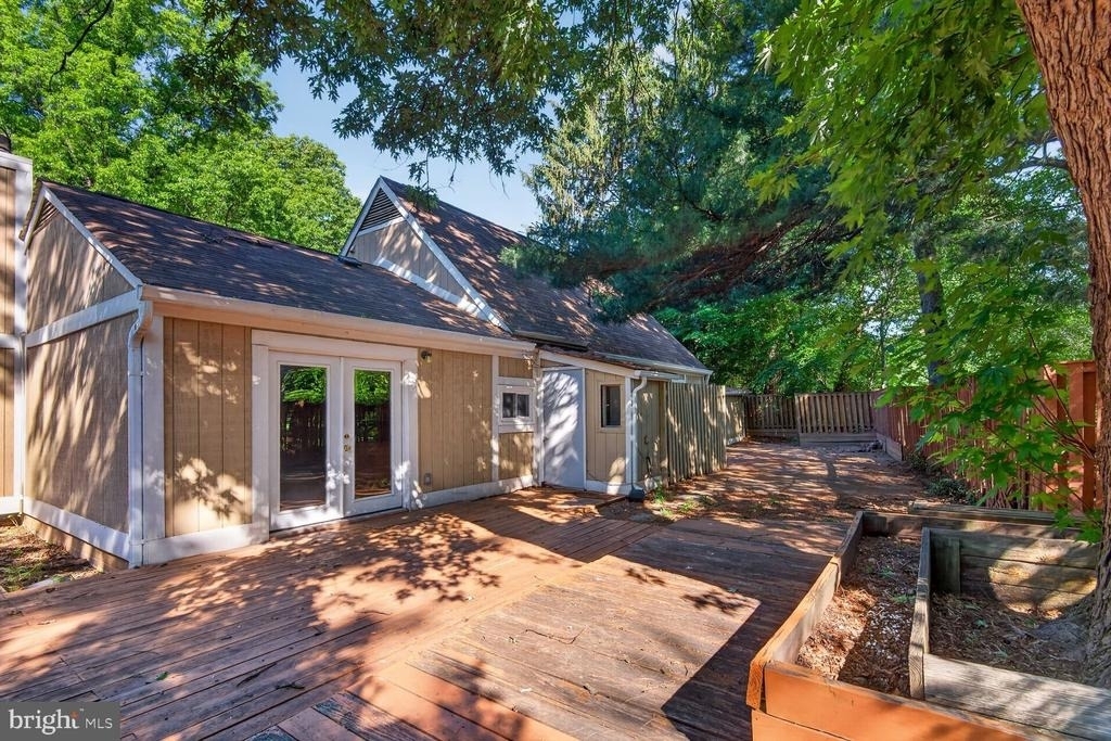 11306 Geddys Court - Photo 2