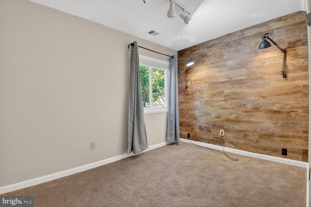 11306 Geddys Court - Photo 18