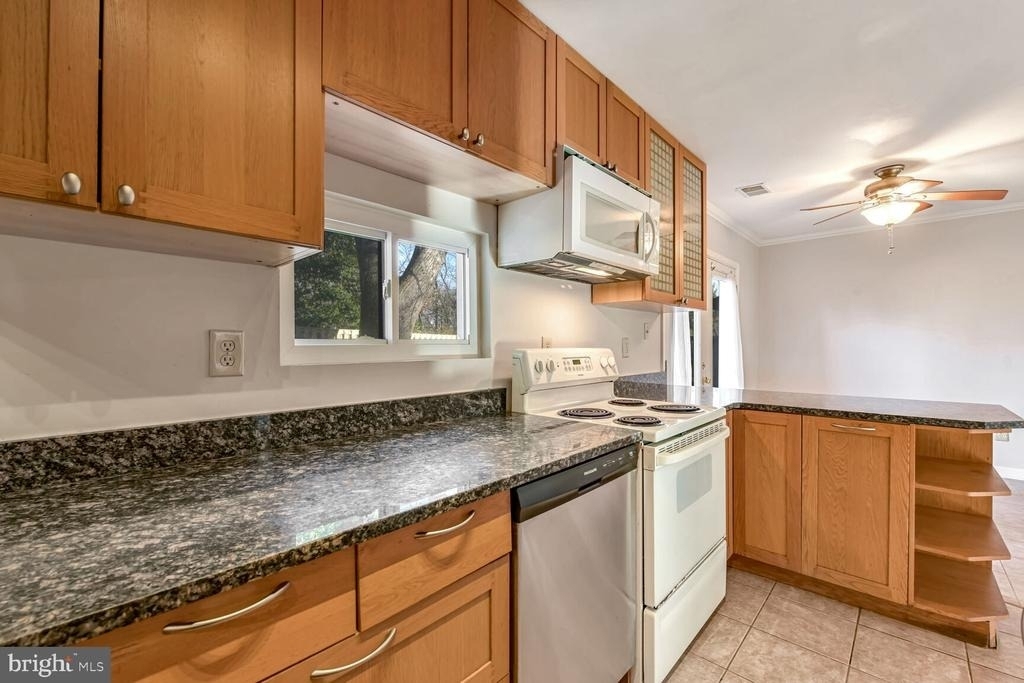 11306 Geddys Court - Photo 10
