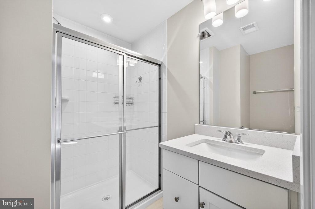 2421 Liberty Loop - Photo 5