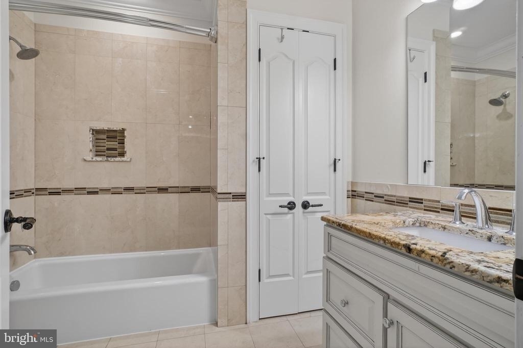 7112 Georgetown Pike - Photo 44