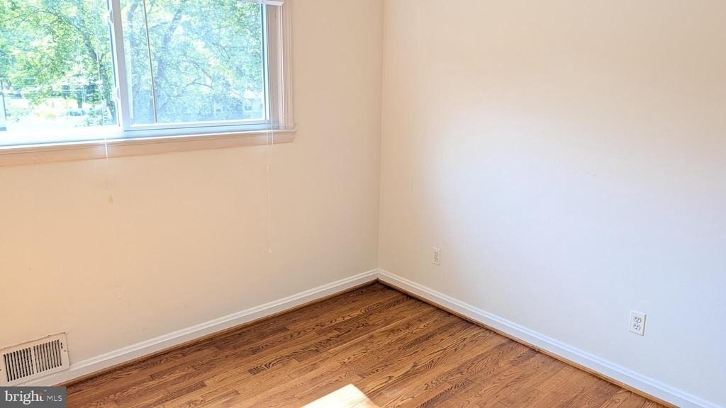 909 Cottage Street Sw - Photo 10