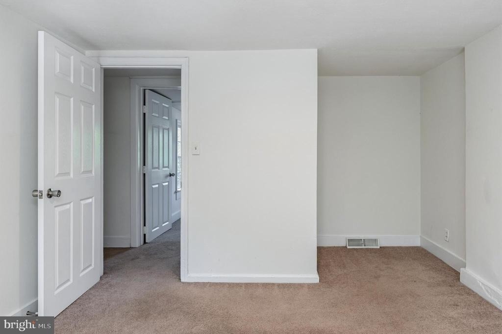 319 Wolfe Street - Photo 21