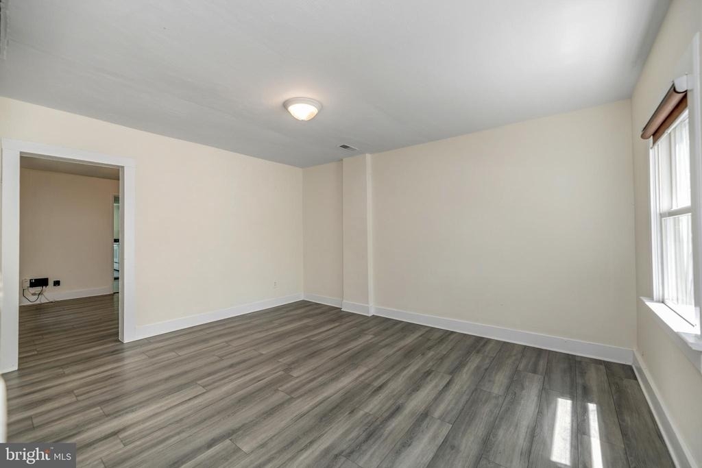 319 Wolfe Street - Photo 4