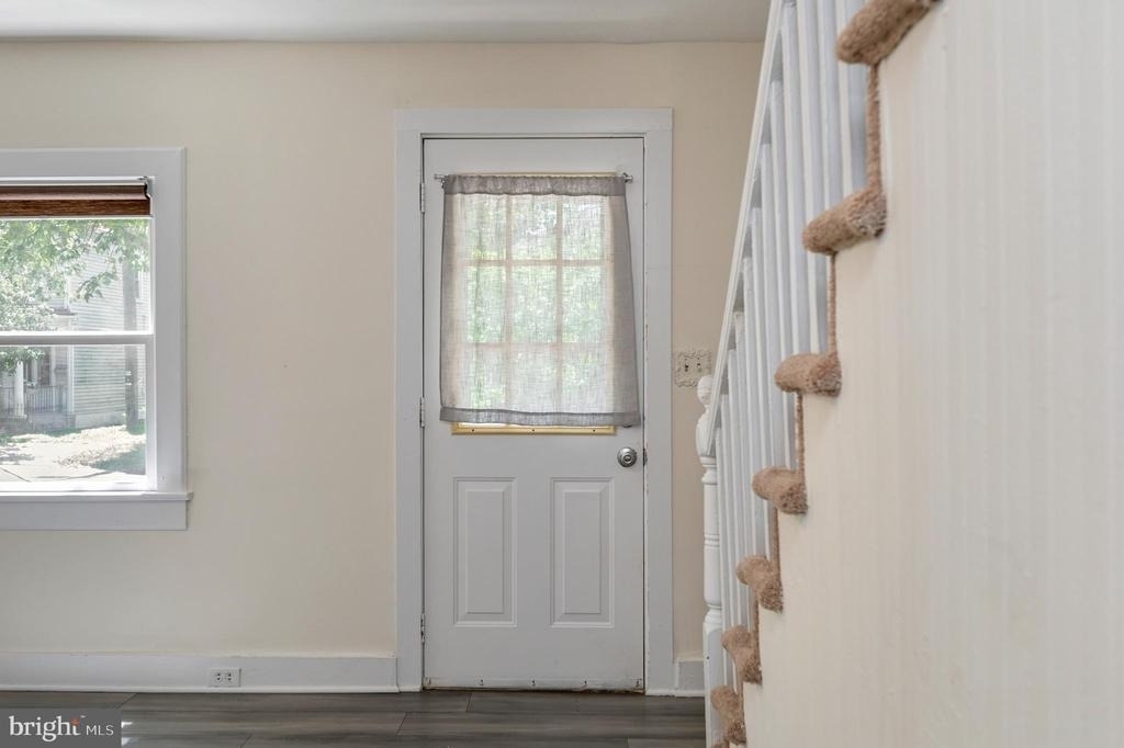 319 Wolfe Street - Photo 1