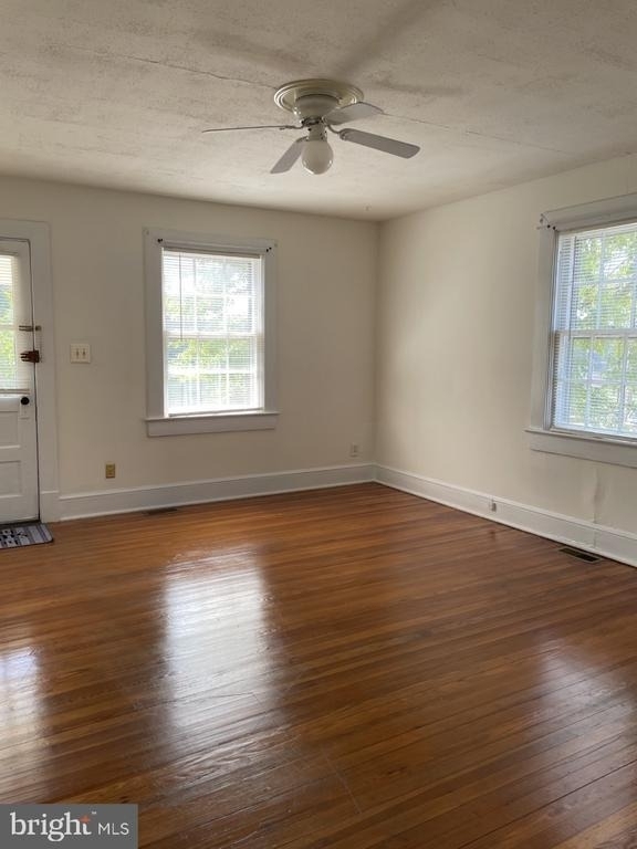 1417 Hanover Street - Photo 2