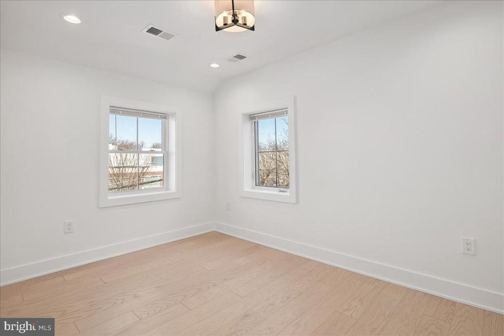 5224 28th Street N - Photo 43