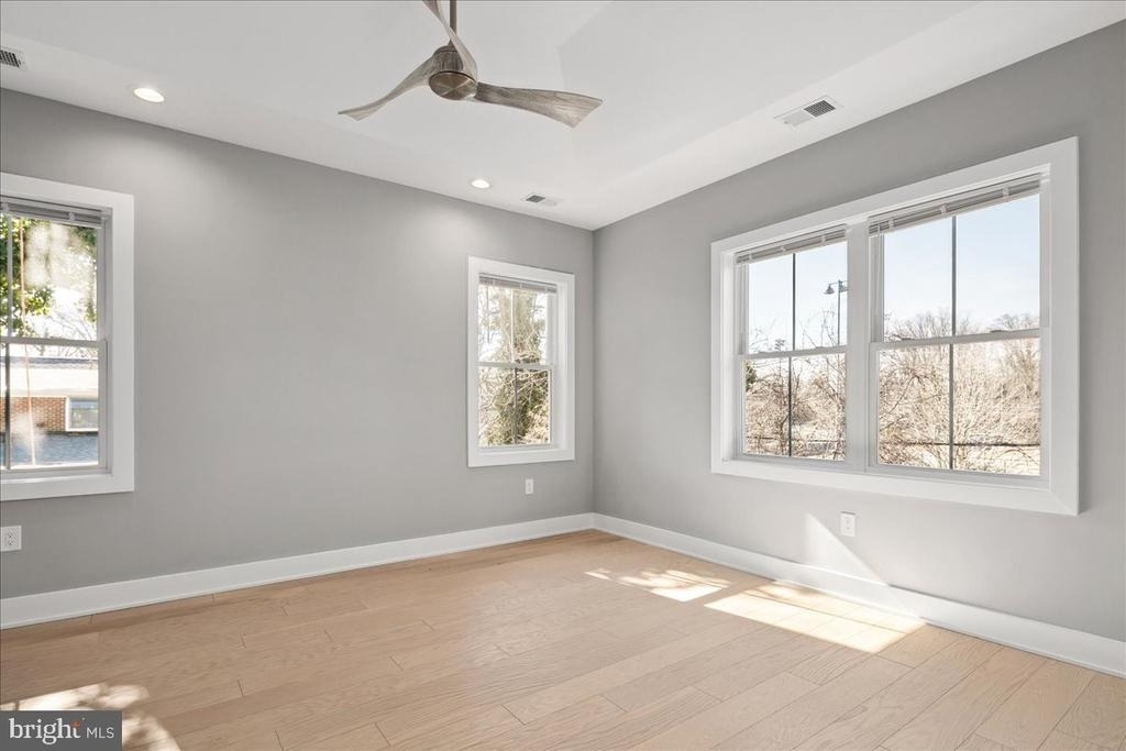 5224 28th Street N - Photo 31