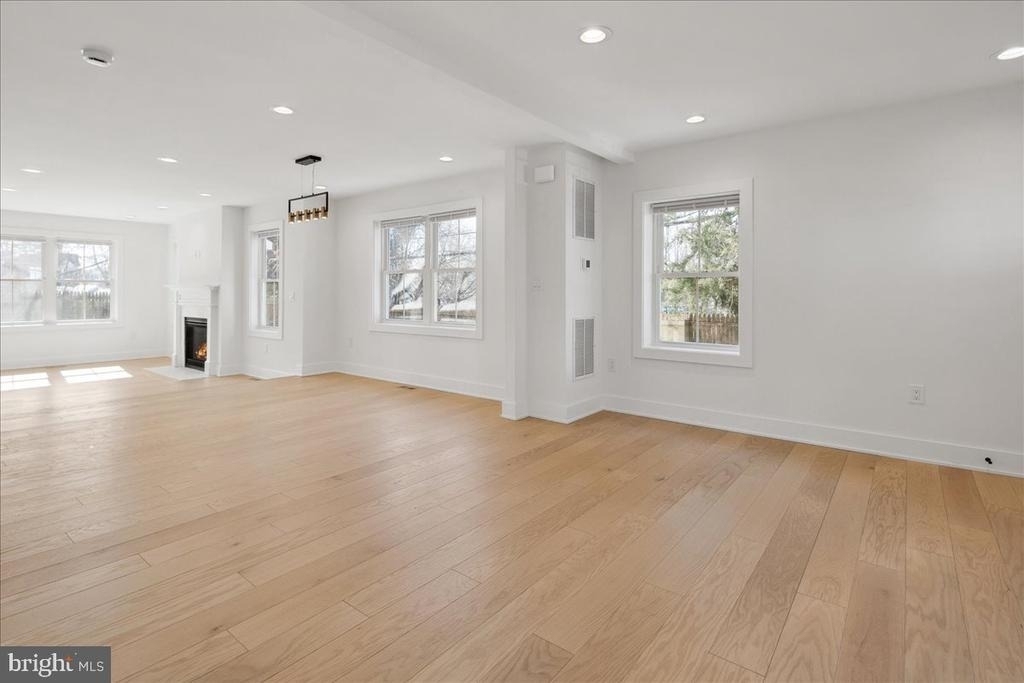 5224 28th Street N - Photo 16