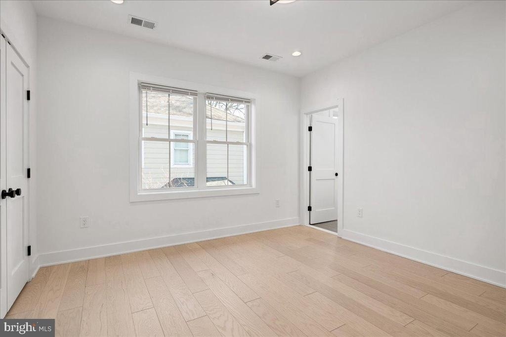 5224 28th Street N - Photo 38