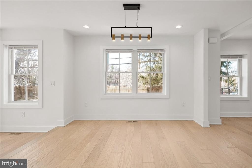 5224 28th Street N - Photo 24