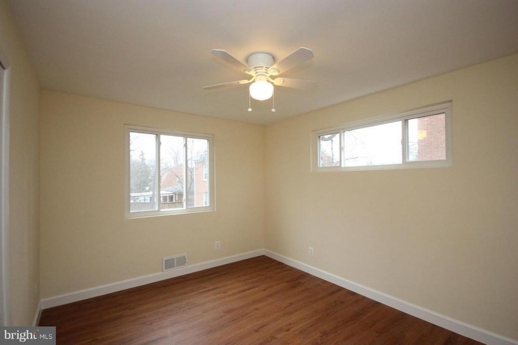 1901 N Quebec Street N - Photo 17