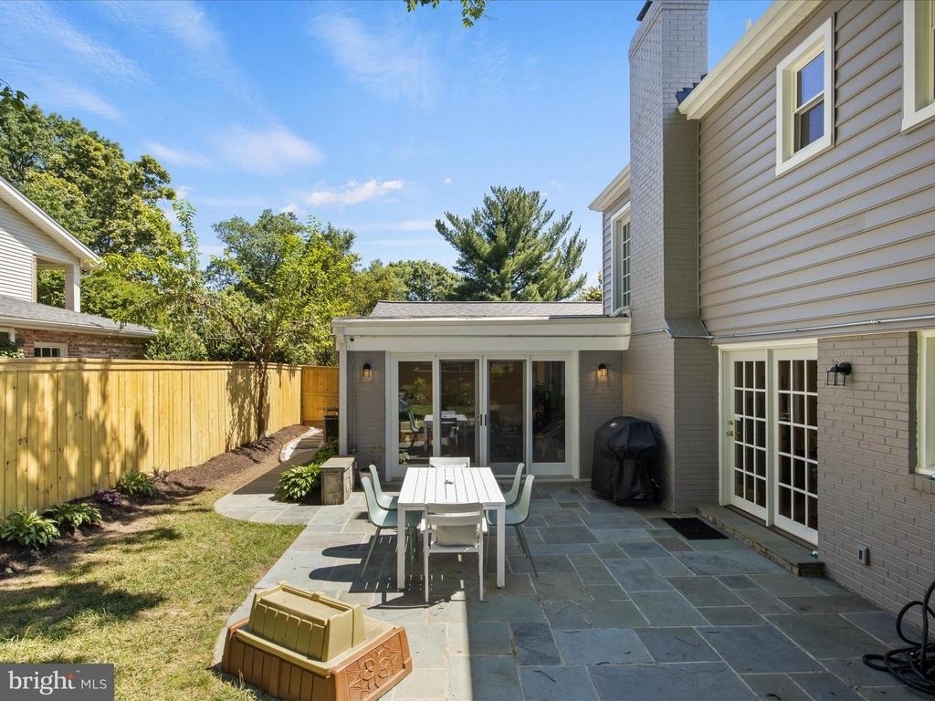 2606 N Quincy Street - Photo 48