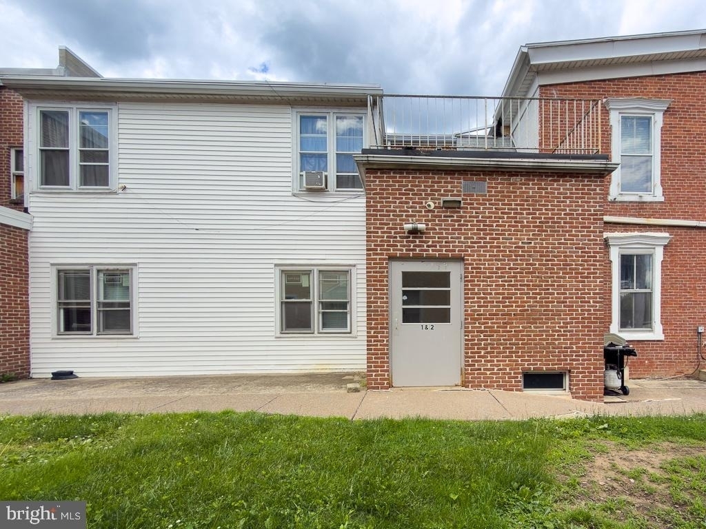 100 S Front Street - Photo 16