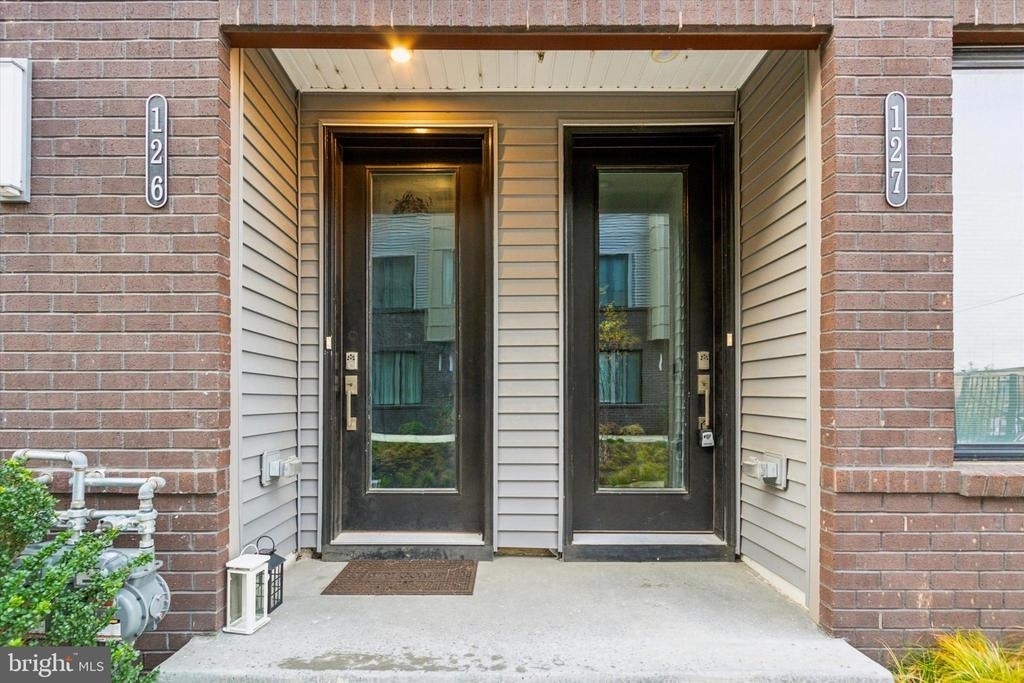 3000 Sedgeview Walk - Photo 1
