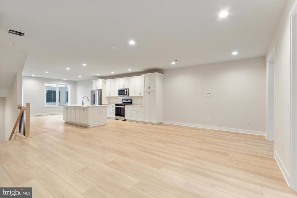 3000 Sedgeview Walk - Photo 2