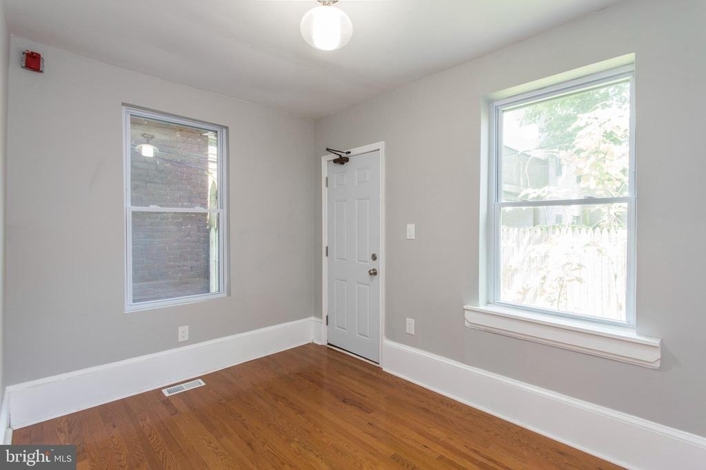 721 S 19th Street - Photo 4