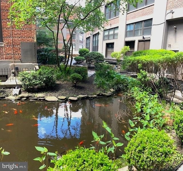 1100 S Broad Street - Photo 2