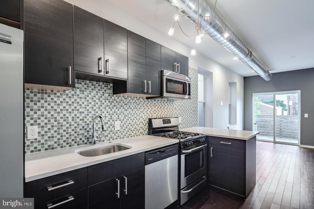 927 N 2nd Street - Photo 7