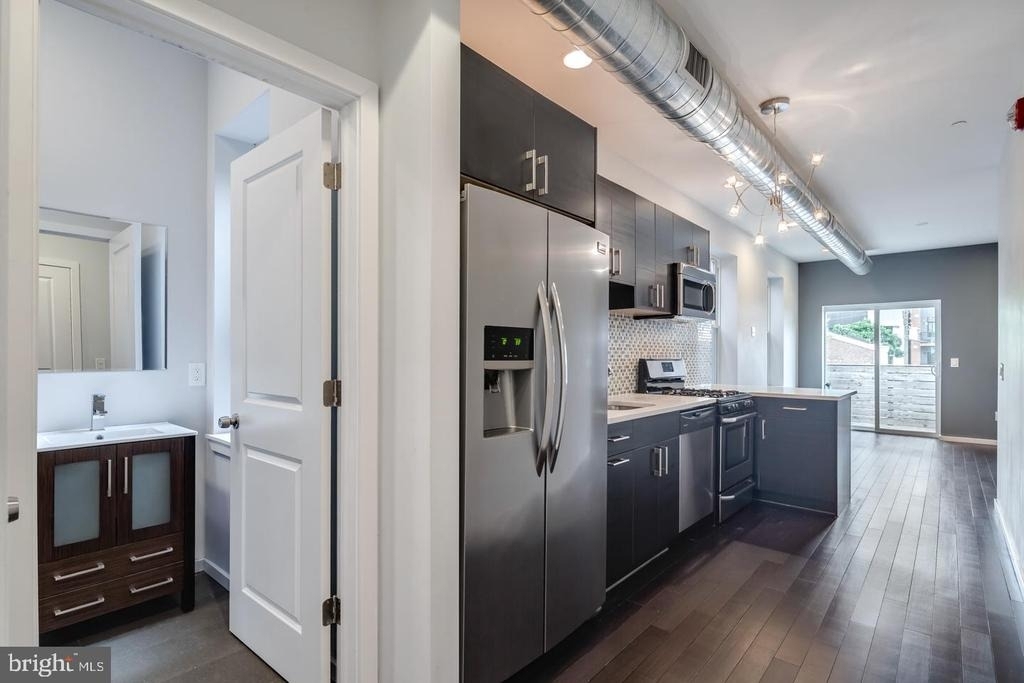927 N 2nd Street - Photo 8