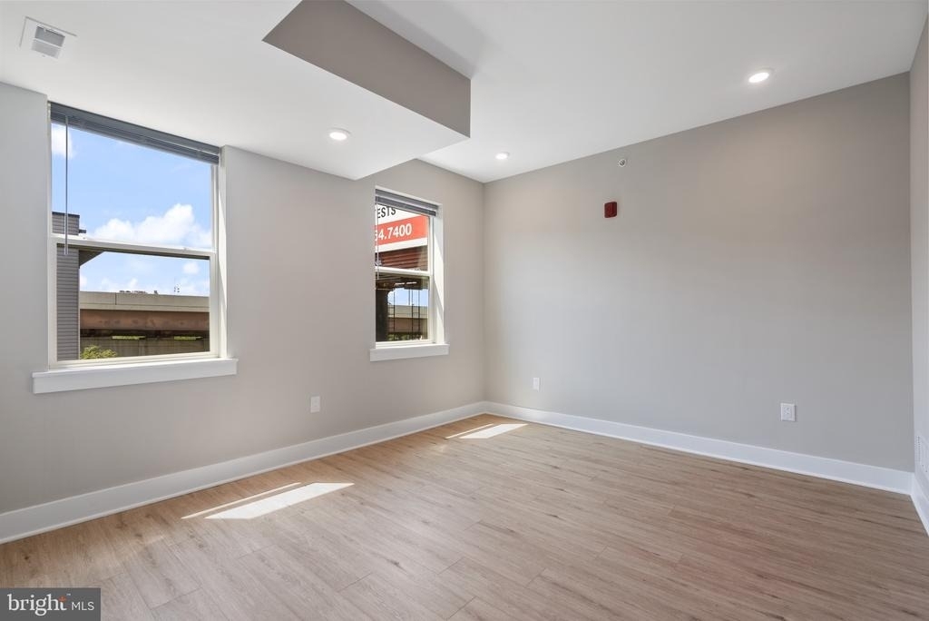 408-10 N Front Street - Photo 7