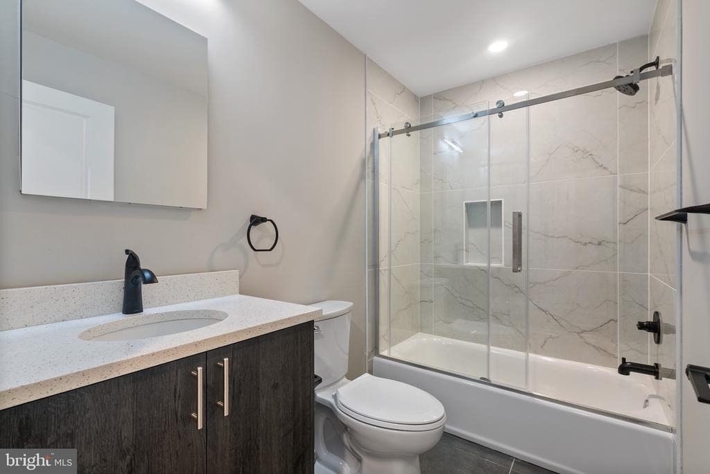 408-10 N Front Street - Photo 9